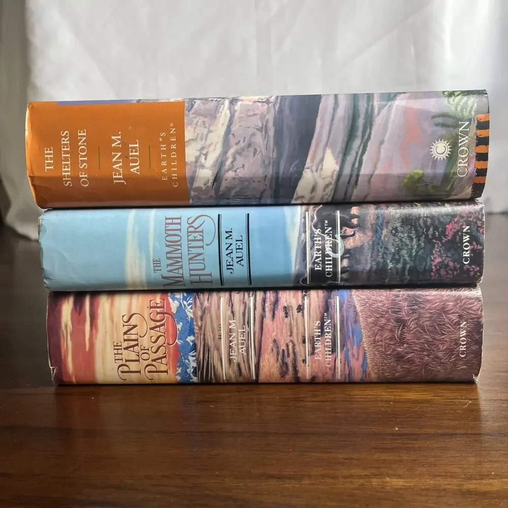 Jean M Auel - 3 First Editions, Hardback With Dust Jackets, Earth’s Children Lot